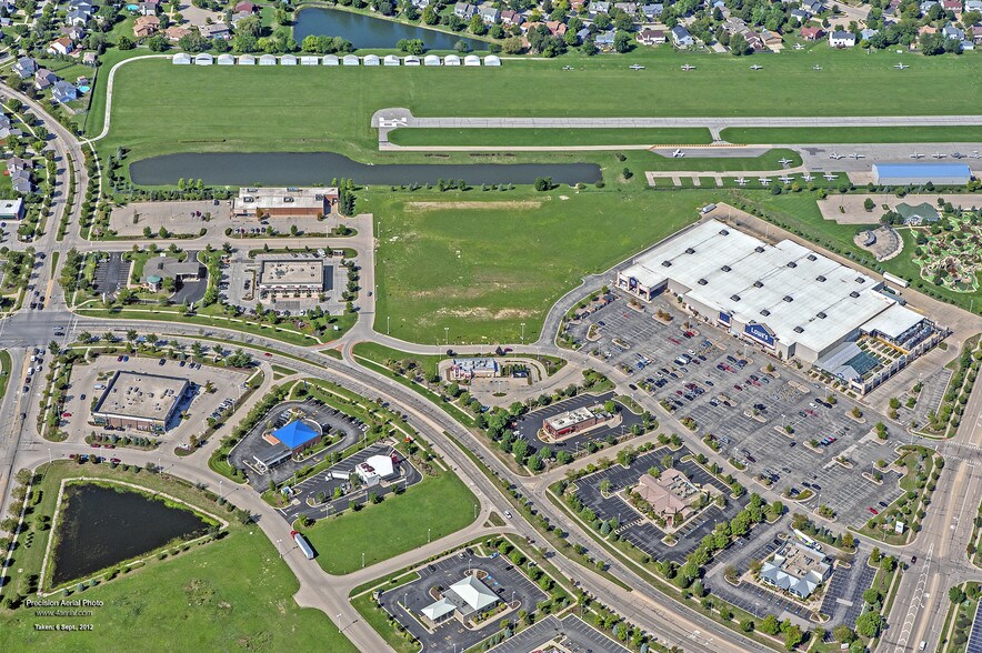 More Photos Of 247-249 S Weber Rd, Bolingbrook Land For Sale