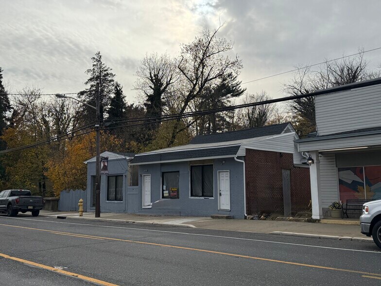 More Photos Of 216 S Black Horse Pike, Blackwood Storefront For Lease