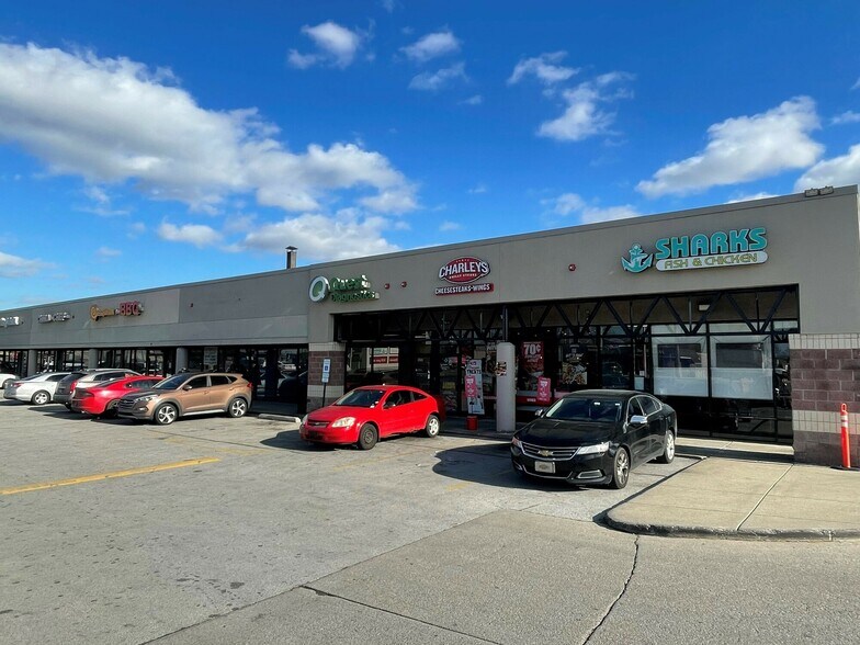 More Photos Of 17555 S Torrence Ave, Lansing Unknown For Lease