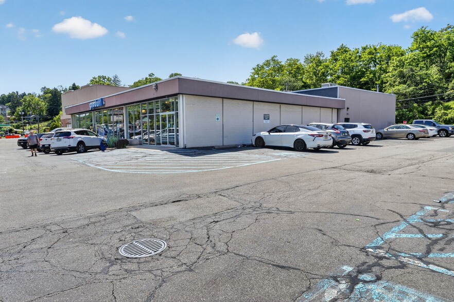 More Photos Of 2866 Banksville Rd, Pittsburgh Freestanding For Sale