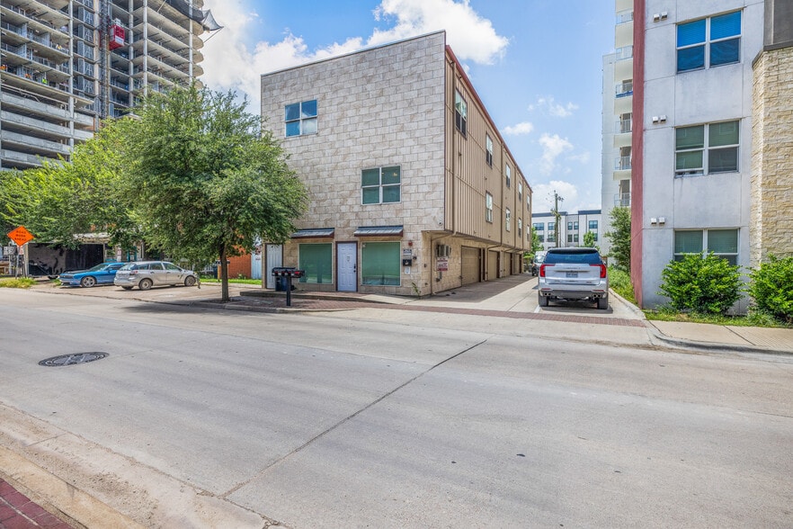 Primary Photo Of 307 Boyett St, College Station Apartments For Sale