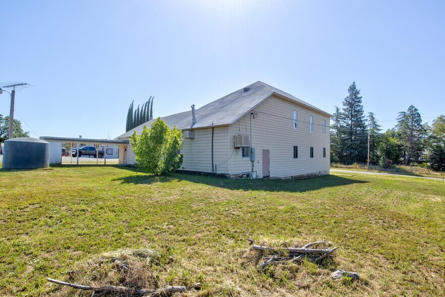 More Photos Of 7672 S Shingle Rd, Shingle Springs General Retail For Sale