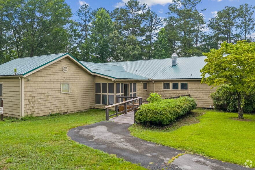 More Photos Of 490 Lake Marvin Rd NE, Armuchee Specialty For Sale