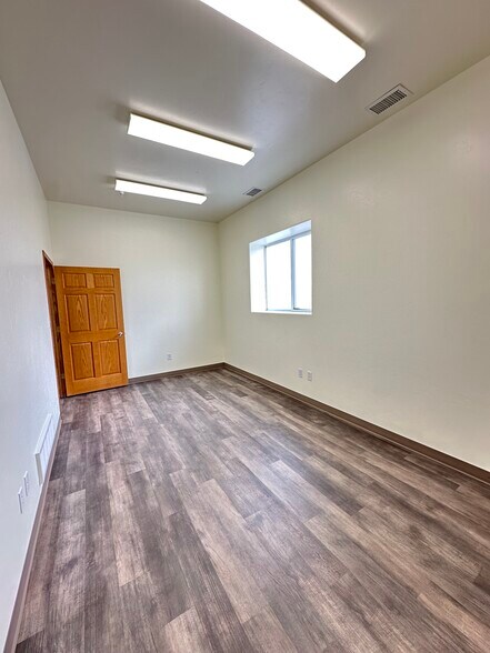 More Photos Of 6224 Tonkawa Trl, Casper Warehouse For Sale