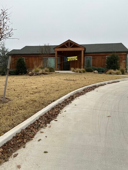 Primary Photo Of 3934 NW 36th St, Oklahoma City Office For Lease