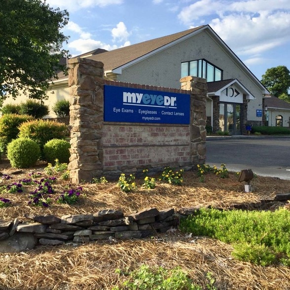 More Photos Of 3911 Fountain Grove Dr, High Point Medical For Lease