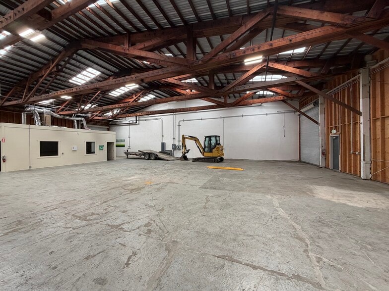 More Photos Of 901-909 Harkins Rd, Salinas Warehouse For Lease