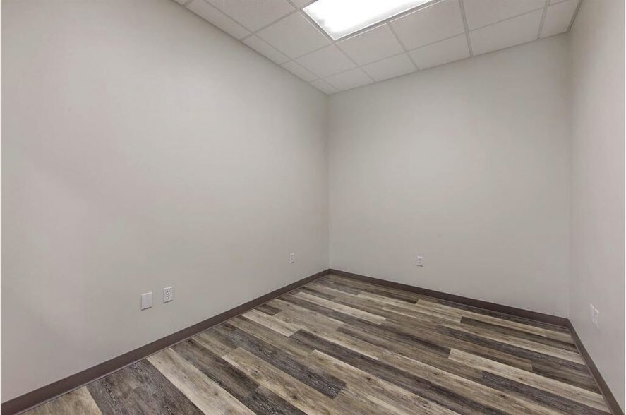 More Photos Of 142 Laura Dr, Thibodaux Office For Lease