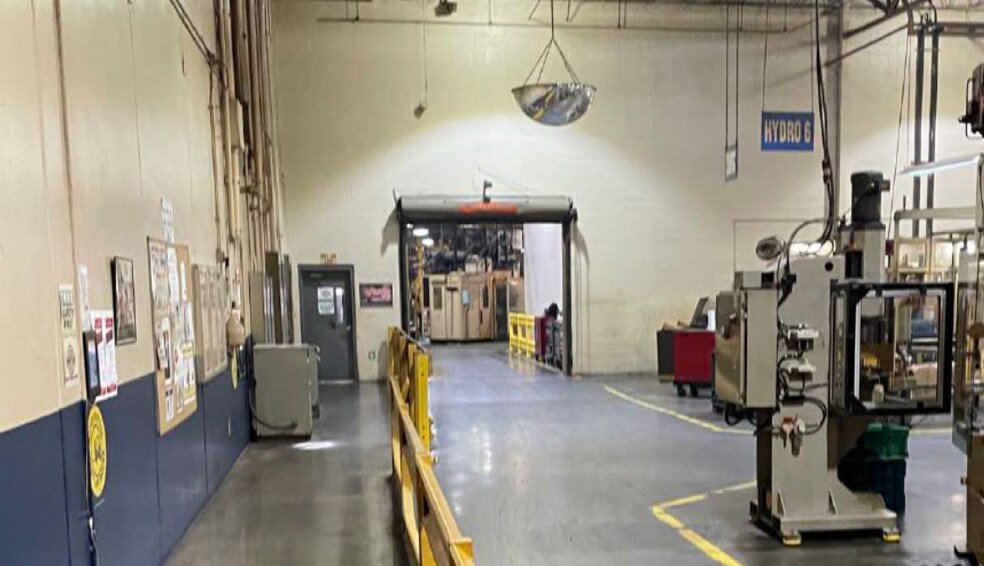 More Photos Of 1102 Aviation Blvd, Hebron Warehouse For Lease