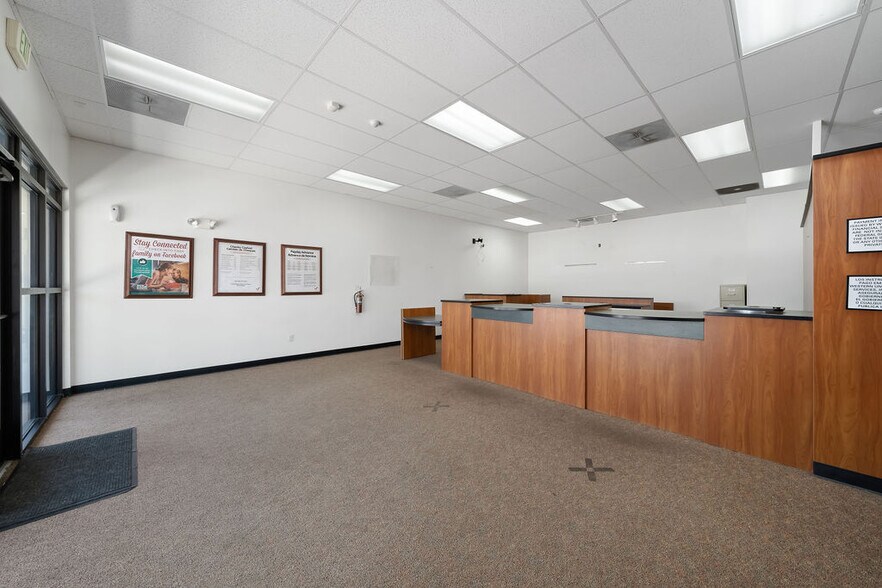 More Photos Of 1461-1475 Creston Rd, Paso Robles Unknown For Lease