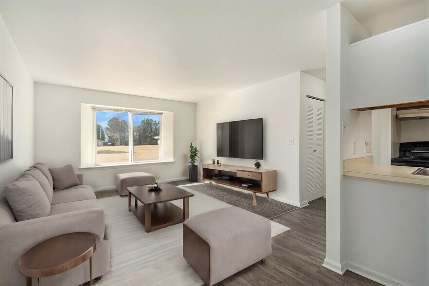 More Photos Of 406 S Church St, Lincoln Apartments For Sale