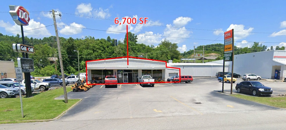 More Photos Of 719 S Ky 15, Campton Supermarket For Lease