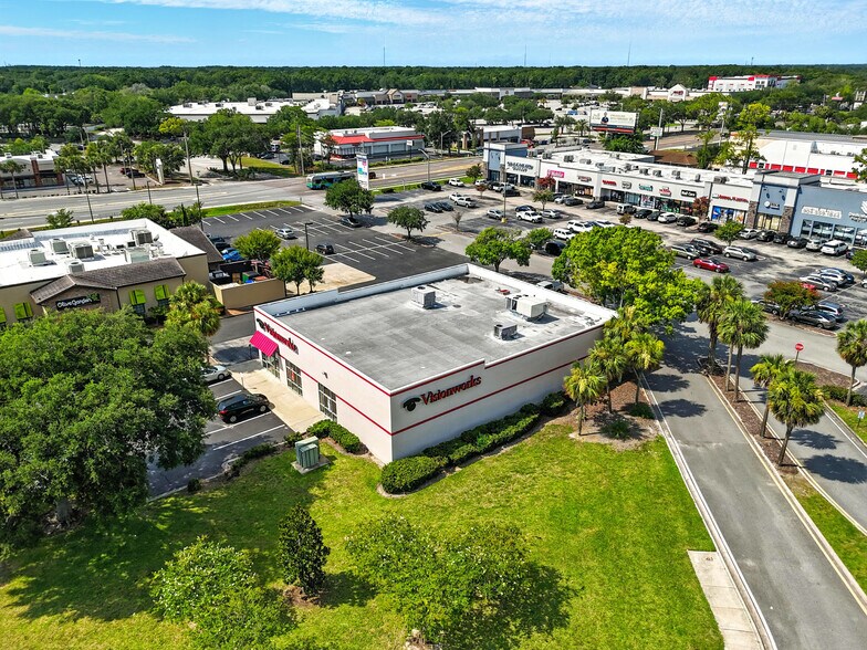 More Photos Of 9480 Arlington Expy, Jacksonville Freestanding For Sale