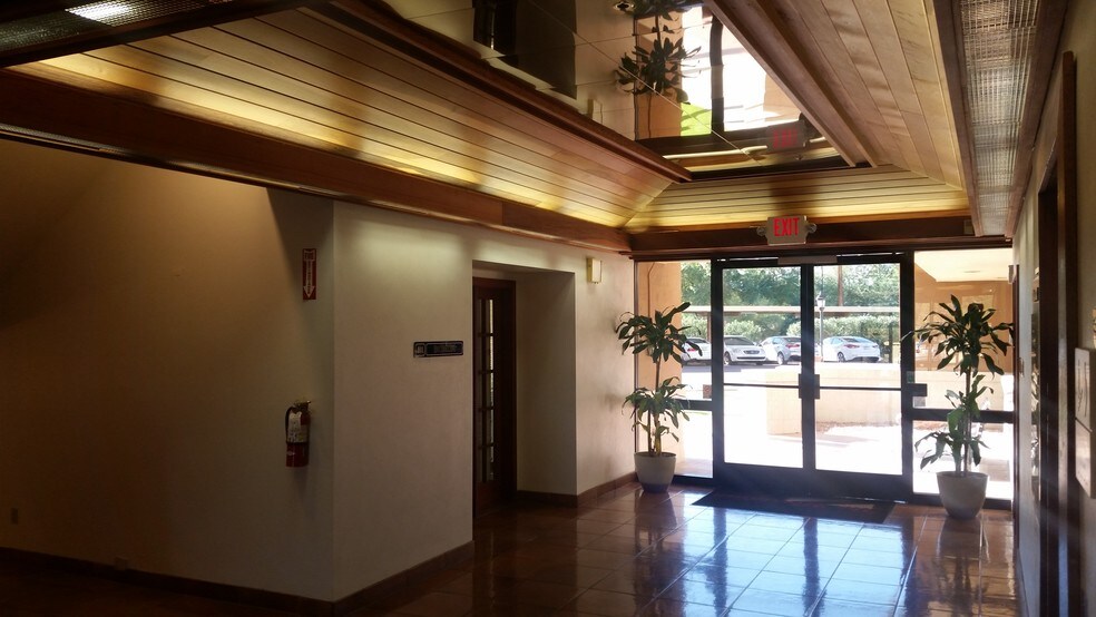 More Photos Of 401 W Baseline Rd, Tempe Office For Sale