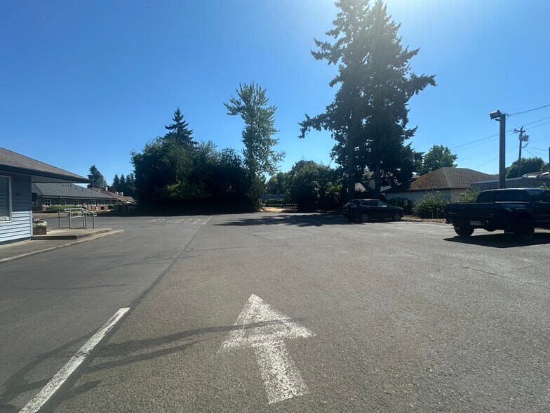 More Photos Of 259 SW 1st Ave, Canby Office For Lease