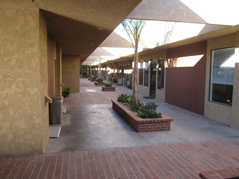 More Photos Of 2150 E Tahquitz Canyon Way, Palm Springs Medical For Lease