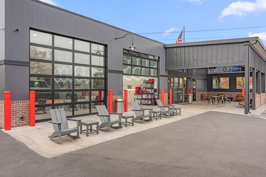 More Photos Of 10592 W State St, Boise Carwash For Sale