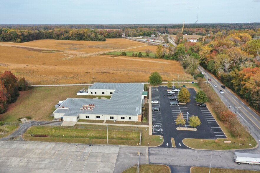 More Photos Of 2371 Wilroy Rd, Suffolk Flex For Sale