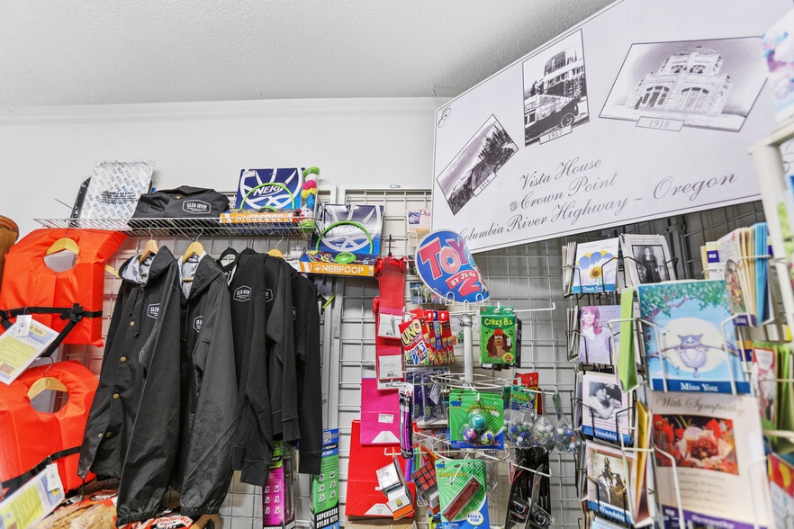 More Photos Of 31815 E Historic Columbia RI Hwy, Troutdale Convenience Store For Sale