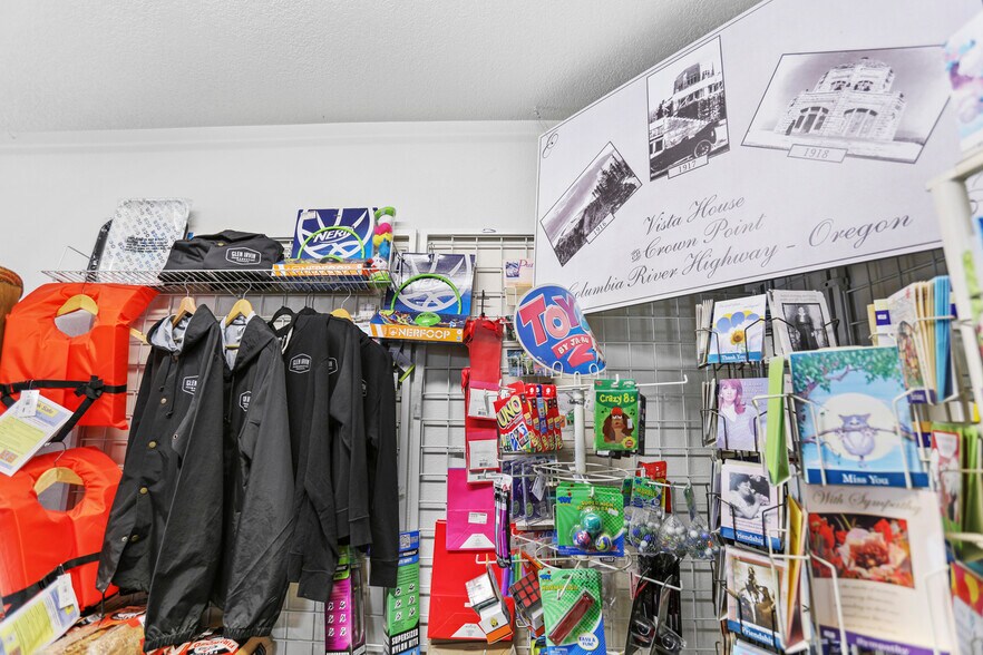 More Photos Of 31815 E Historic Columbia RI Hwy, Troutdale Convenience Store For Sale
