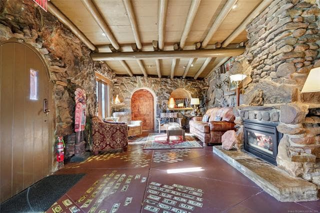 More Photos Of 4347 W 41st St, Tulsa Hospitality For Sale