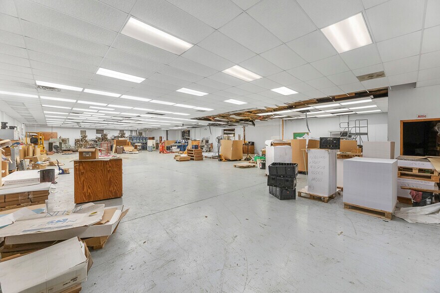 More Photos Of 14924 Beloit Snodes Rd, Beloit Manufacturing For Lease