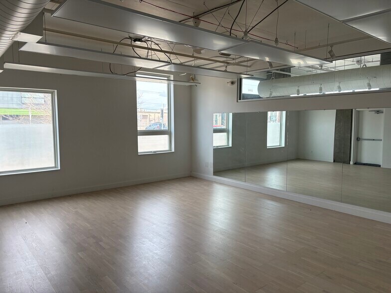More Photos Of 2550-2590 Lawrence St, Denver Apartments For Lease