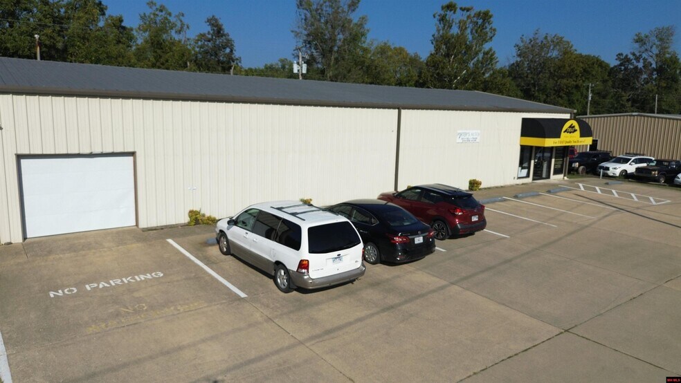 More Photos Of 300 Bomber Blvd, Mountain Home Industrial For Sale