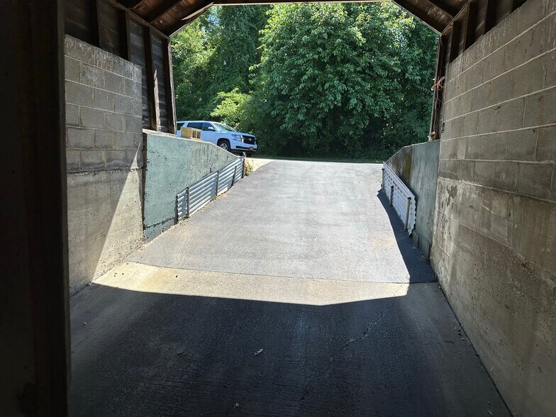 More Photos Of 3899 Carman Rd, Schenectady Freestanding For Sale