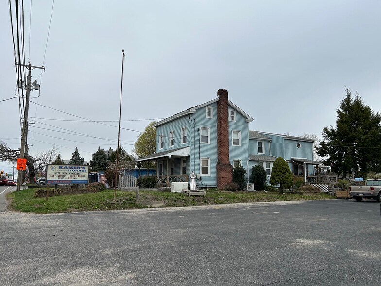 More Photos Of 311-315 Oak Ln, Glenolden Self Storage For Sale