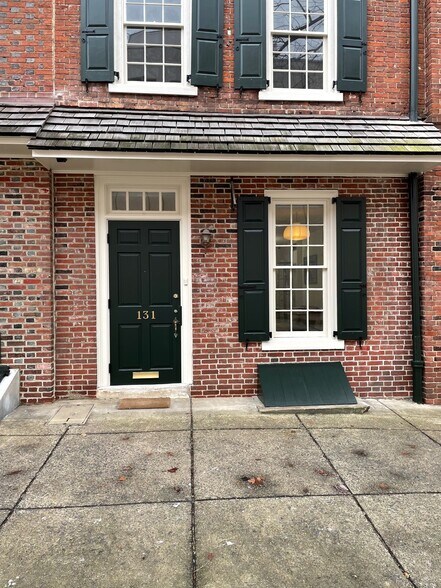 More Photos Of 129-139 N 4th St, Philadelphia Unknown For Lease