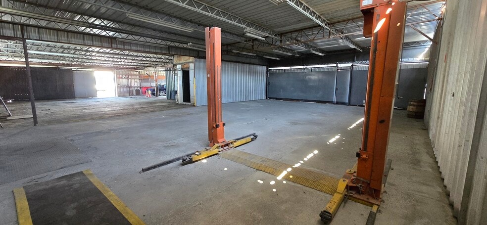 More Photos Of 3500 Gage Ave, Bell Auto Repair For Sale