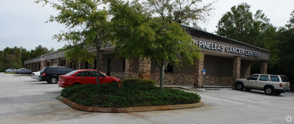 More Photos Of 3000-3006 US Highway 19, Holiday Medical For Lease