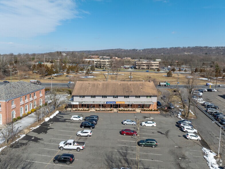 More Photos Of 350 Grove St, Bridgewater Medical For Sale