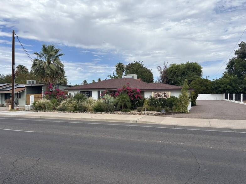More Photos Of 503 N Alma School Rd, Mesa Freestanding For Sale