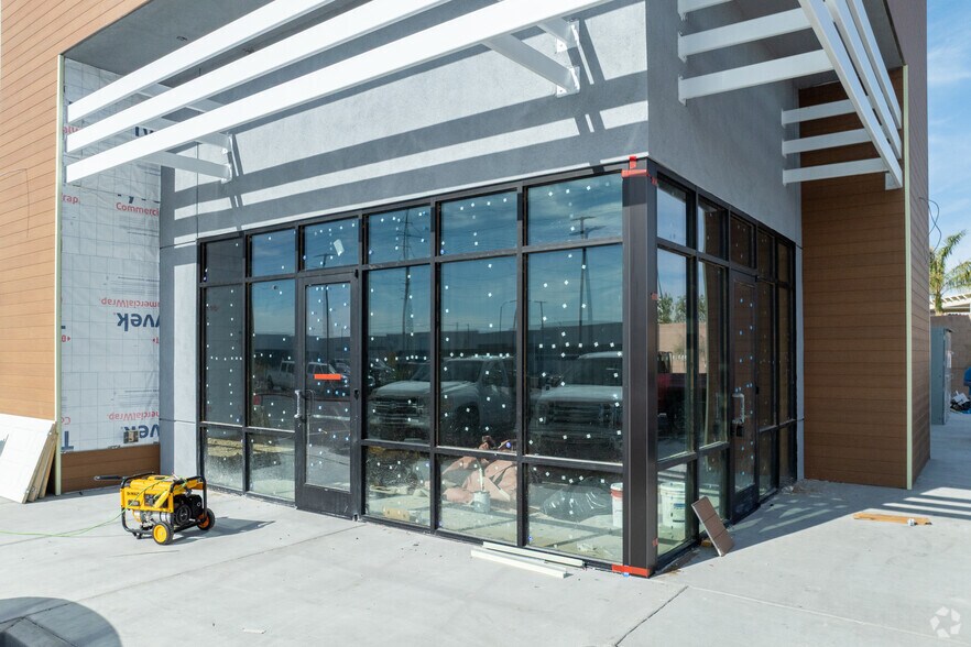 More Photos Of Rainbow Blvd Blue Diamond Blvd Blvd, Las Vegas Unknown For Lease