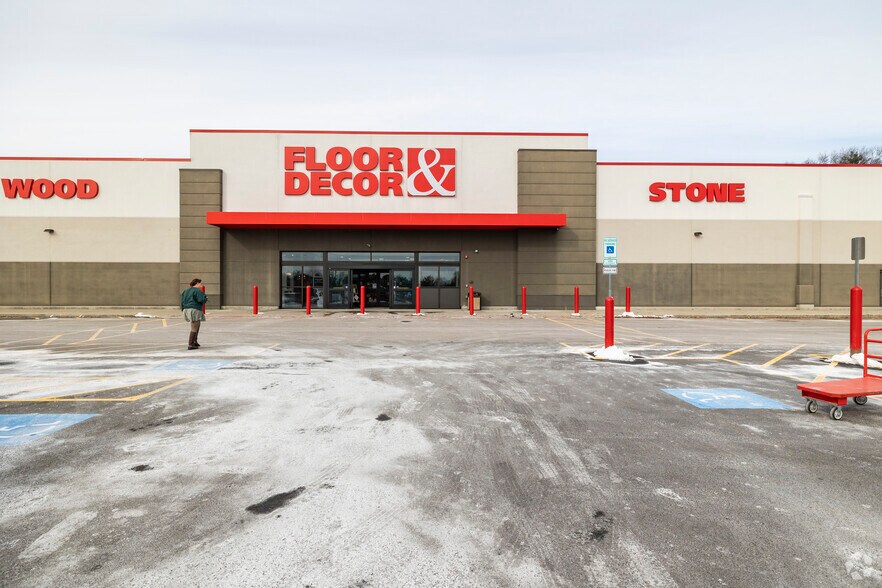 More Photos Of 253-275 Amherst St, Nashua Unknown For Sale