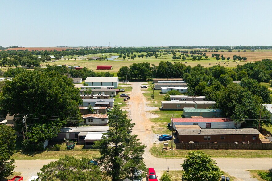 More Photos Of 603 S 3rd St, Kingfisher Manufactured Housing Mobile Home Park For Sale