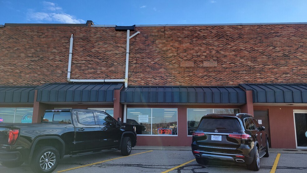 More Photos Of 7501-7537 Mentor Ave, Mentor General Retail For Lease