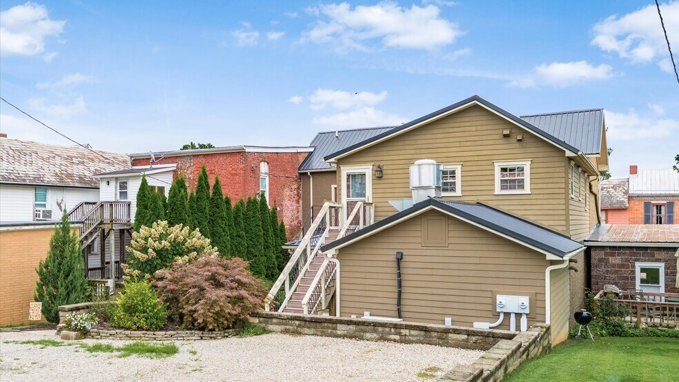 More Photos Of 120 W Main St, Somerset Flex For Sale