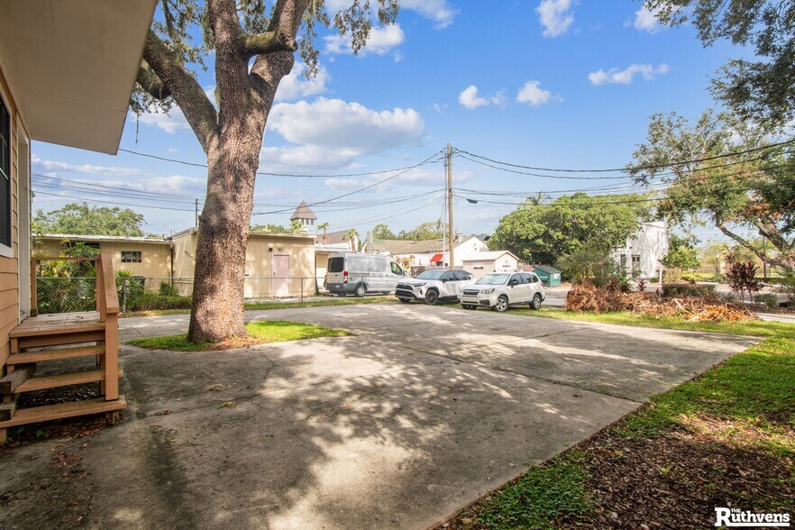 More Photos Of 114 Palmola St, Lakeland Office Residential For Lease