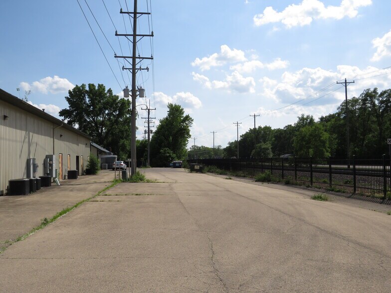 More Photos Of 264-272 S Front St, Braidwood Freestanding For Lease