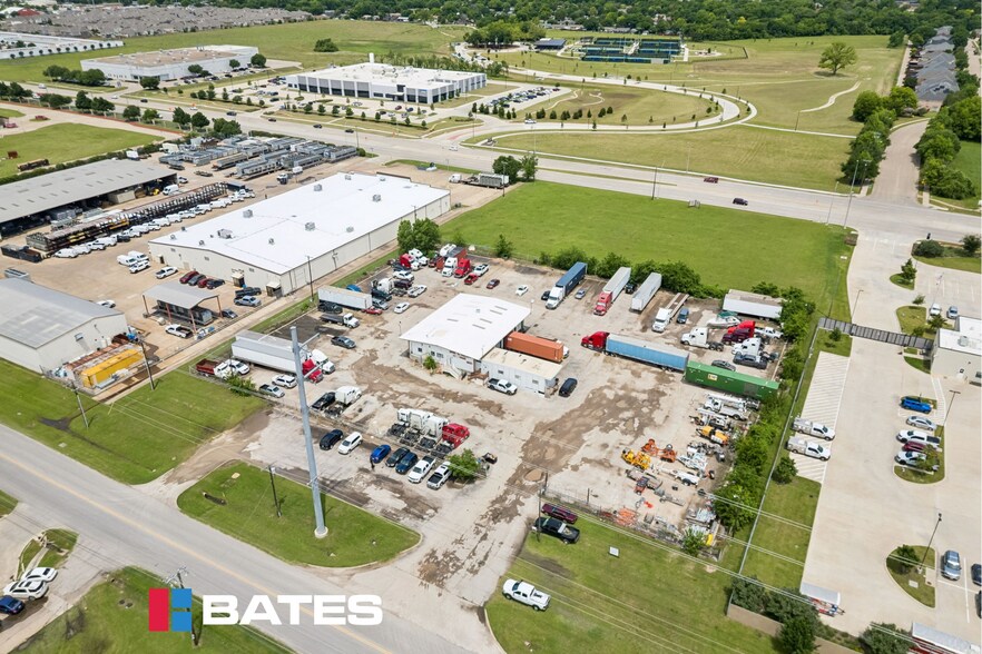 More Photos Of 1801 Commerce St, Garland Distribution For Sale