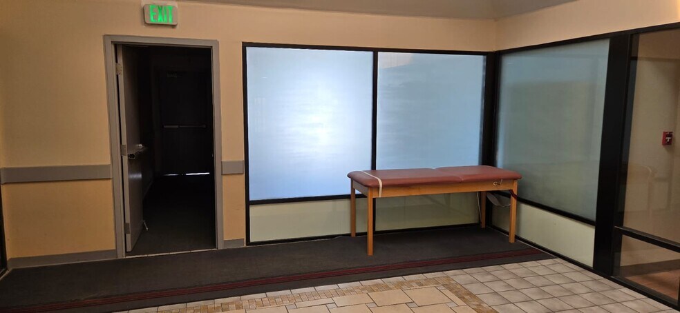 More Photos Of 18056 Wika Rd, Apple Valley Medical For Lease