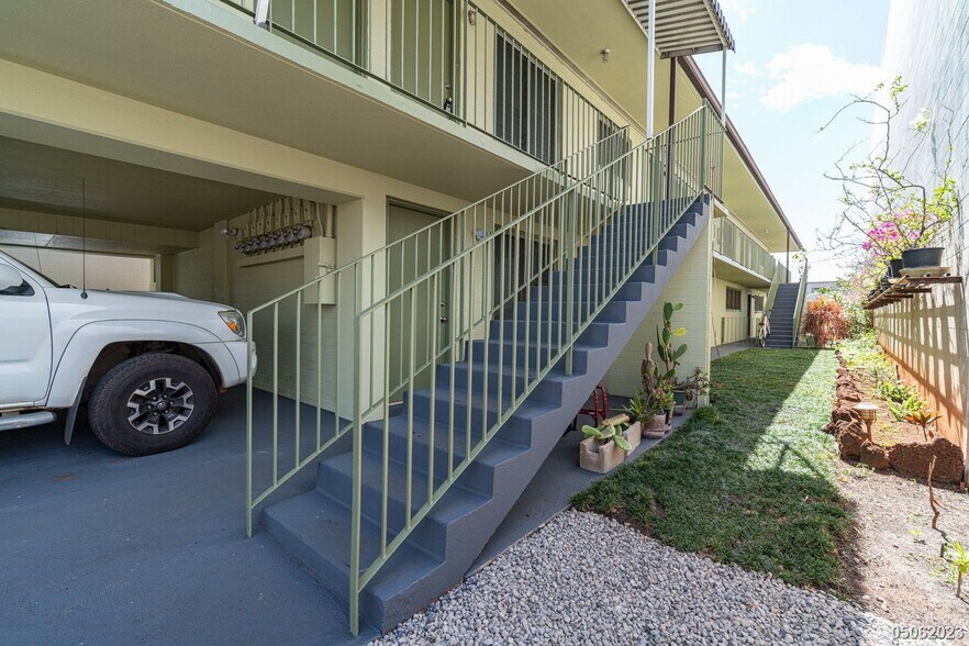 More Photos Of 1116 Isenberg St, Honolulu Apartments For Sale