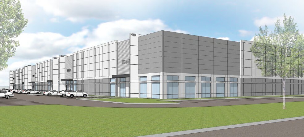 More Photos Of 100 E Crossroads Pky, Bolingbrook Warehouse For Lease