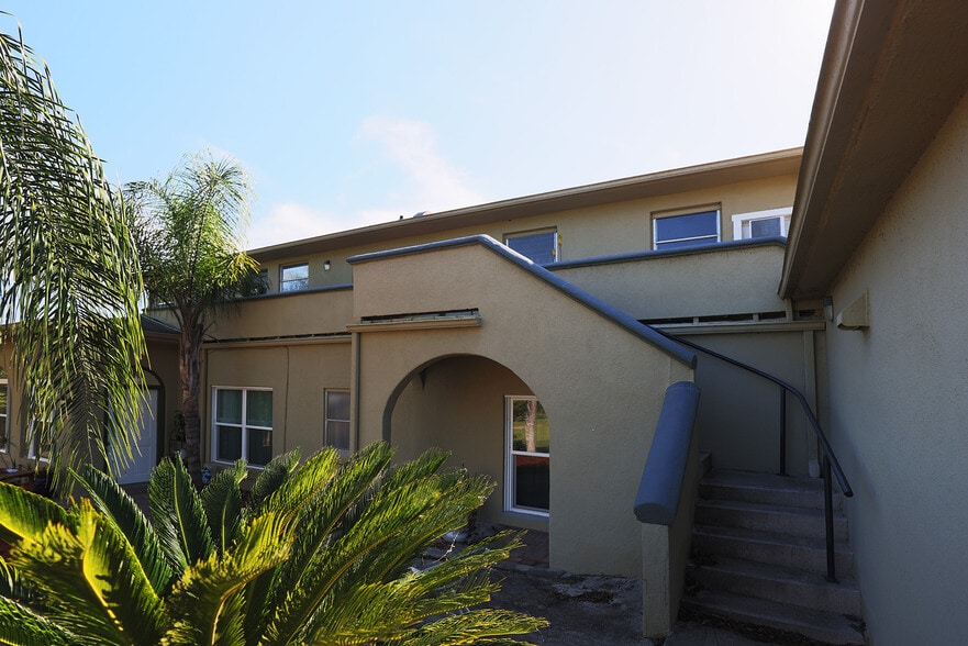 More Photos Of 1854 S Highland Park Dr, Lake Wales Apartments For Sale