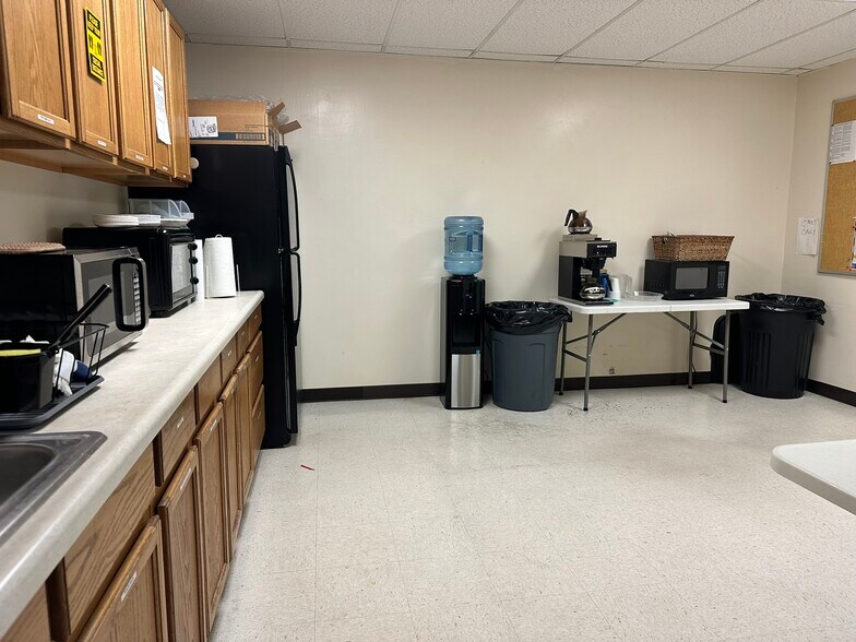 More Photos Of 6745 Johnson Rd, Michigan City Religious Facility For Lease
