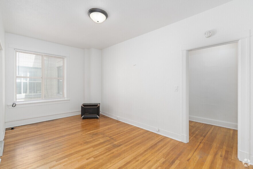 More Photos Of 10 NW 20th Ave, Portland Apartments For Lease