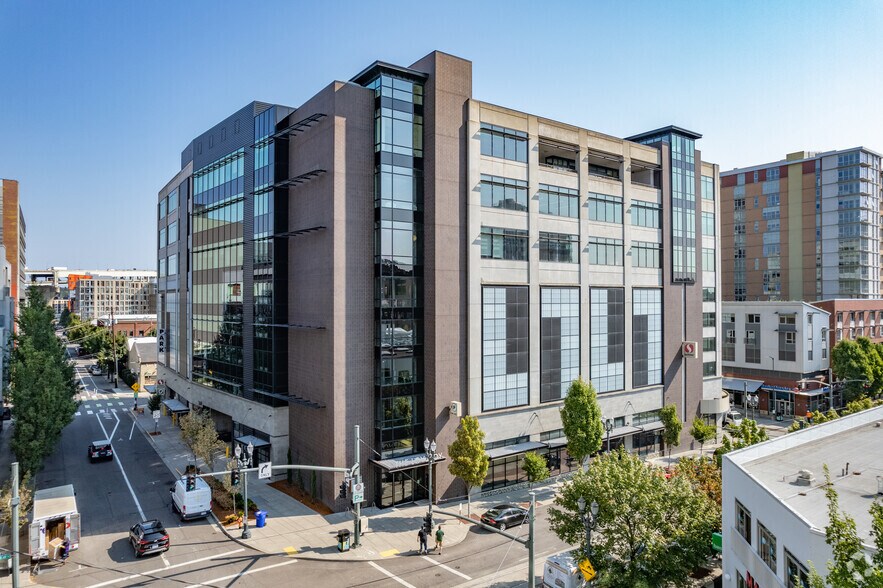 More Photos Of 1331 NW Lovejoy St, Portland Office For Sale